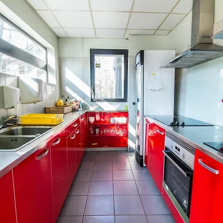 بيت شباب Auberge De Jeunesse Barbey - Youth Hostel Bordeaux بوردو